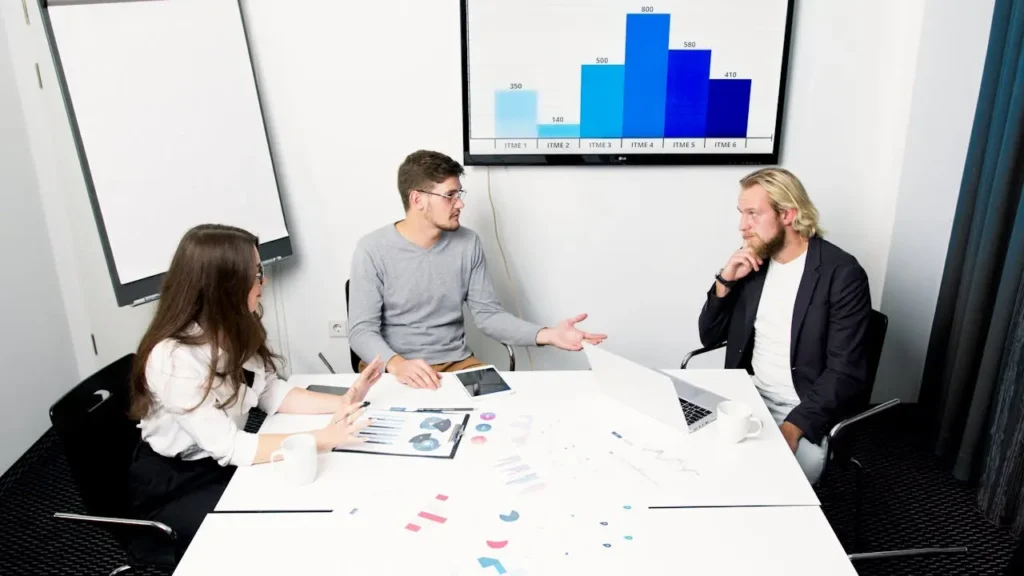 key features of www hura watch net business archives including search tools and insight